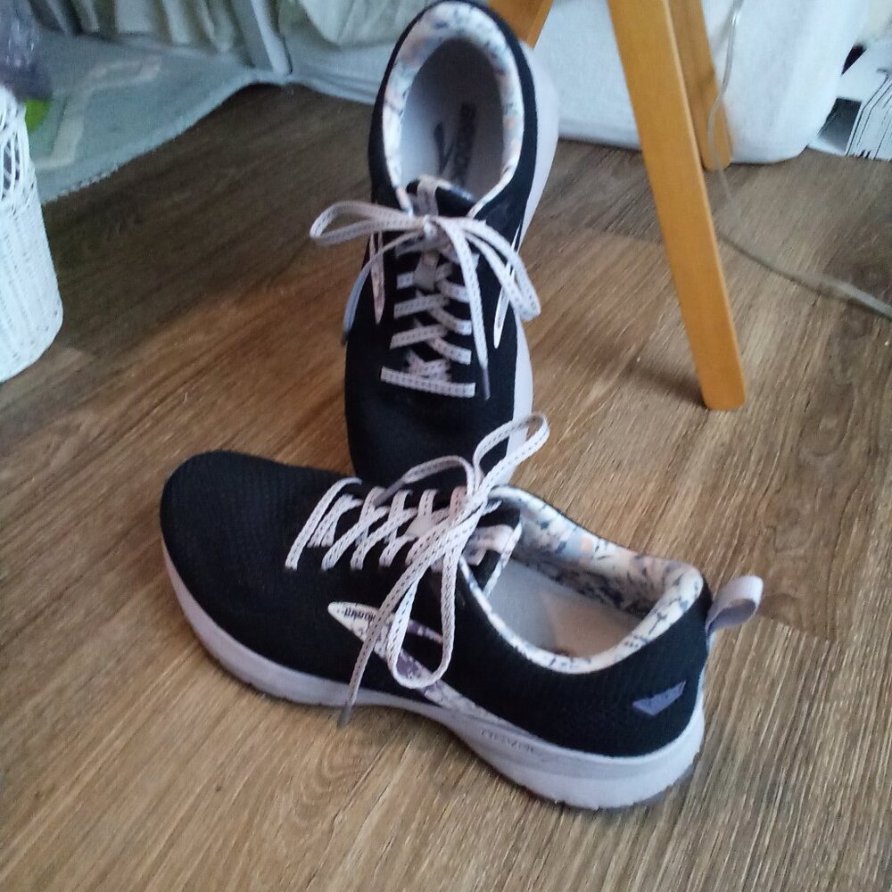 BROOKS 11.5B REVEL 5 ENERGIZER NEUTRAL 1203611B073 PURPLE WHITE STRIPE & ANKLE - Picture 7 of 16